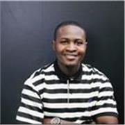 Professeur particulier donne les cours de soutien scolaire en mathématiques