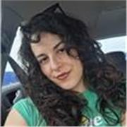 Profesora de ciencias con formación como bióloga, nutricionista y técnico de laboratorio y análisis clínico.