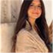 Soy estudiante de ADE en la universidad de Burgos, y siempre he tenido buena mano con los niños. 