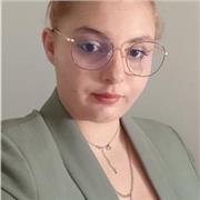 Professeur particulier pour élève en primaire. 
Étudiante en science du langage,L2.
Possibilité de faire plusieurs matières