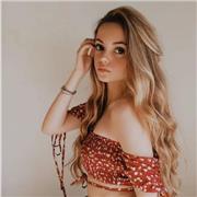 Ciao! Mi chiamo marzia e offro lezioni di italiano per bambini delle elementari o delle medie.