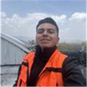 Licenciado en enseñanza y aprendizaje en telesecundaria, e ingeniero industrial con experiencia en la docencia