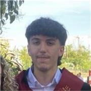 Estudiante de Ingeniería Informática, con excelencia durante Bachillerato y la ESO.