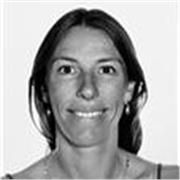 Me defino como enfermera y acompañante en desarrollo personal y parental, con un enfoque integral de la salud.
