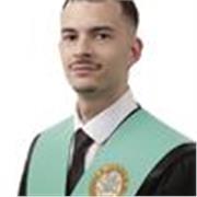 Profesional , ambicioso, abierto y responsable. Daré clases a todas aquellas personas que lo necesiten y busquen un cambio o mejor