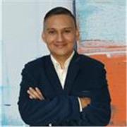 Magíster en Periodismo asesora en elaboración de tesis de pre y posgrado