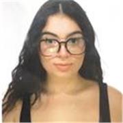Chica que le gusta estar con niños, divertida y que le gusta enseñar 