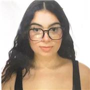 Chica que le gusta estar con niños, divertida y que le gusta enseñar