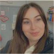 Graduada en educación primaria con la mención de atención a la diversidad