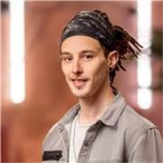 Native Speaker from England specialising in teaching adults (General and Business English)