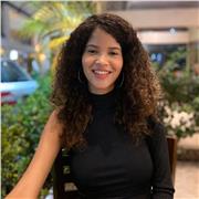 Professora particular de inglês com experiência no ensino de crianças, adolescentes, adultos e idosos