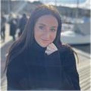 Soy profesora y actualmente tutora de 6o de primaria. Tengo experiencia tanto con niños como con adolescentes y adultos