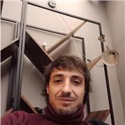 Laureando in filosofia con ottima conoscenza della lingua spagnola, maturata grazie a diversi anni vissuti all'estero offre lezioni di spagnolo a italiani o di italiano a spagnoli