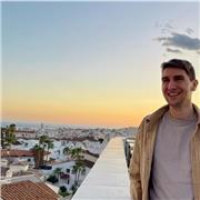 Native Spanish speaker with 1 year of experience of Spanish lessons.