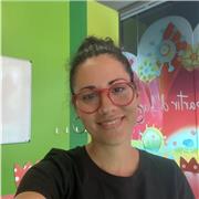 Profesora de inglés con 10 años enseñando todos los niveles.