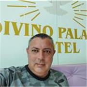 Sou Psicanalista, trabalho com crianças com TEA e adolescentes e também sou terapeuta holística