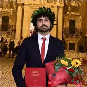 Dottore in Lettere e laureando in Linguistica impartisce lezioni di Francese per studenti di scuola secondaria di I e II grado