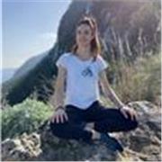 Offro lezioni di Vinyasa Yoga, Yin Yoga, Mindfulness e Massaggio Ayuvrvedico