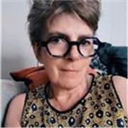 Professeur de français à distance, journaliste et auteur.