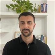 Profesor de Marketing Online y SEO con +13 años de experiencia real. He escalado negocios y enseñado a +500 alumnos