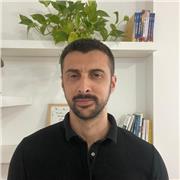 Profesor de Marketing Online y SEO con +13 años de experiencia real. He escalado negocios y enseñado a +500 alumnos