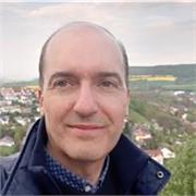 Profesor de inglés para niños, jóvenes y adultos. Nivel C2 Cambridge Proficiency. Desde nivel básico a conversacional. Ofrezco mejorar de nivel reforzando la gramática, vocabulario y ortografía