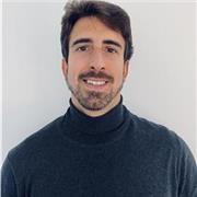 Profesor de tenis formado por la Federación de Tenis de Madrid. Clases a personas de cualquier edad y sparring