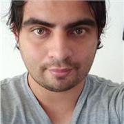 Profesor de música dispuesto a enseñar todo tipo de teorías y ejercicios instrumentales