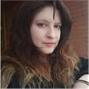 Pittrice professionista , tutte le tecniche , offre lezioni esaurienti ed efficaci in ambito artistico , esclusivamente online
