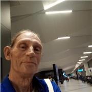 English tutor. Kinder arbeiter und English als zweite sprache lehrer fuerb17 jahren. Australian geborn.