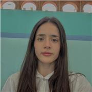 Persona recién titulada de bachillerato con un 10 en matemáticas