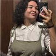 Maestra de artes especializada en la enseñanza del Dibujo y Pintura para todas las edades