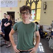 Ciao, mi chiamo Mario. Ho quasi 22 anni e ho vissuto in America per 3 anni ora, mi piacerebbe poter aiutare chi ne ha bisogno:)