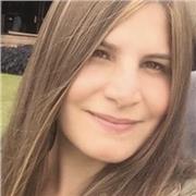 trabajo de niñera ayuda con los deberes y del hogar