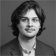 Technicien Supérieur IT : Je transforme la complexité informatique en compétences concrètes.