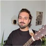 Profesor de Canto Moderno y Compositor: ¡Aprende a cantar desde cero y descubramos juntos la estrella que eres!