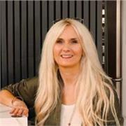 20 years English Tutor & Mindset Coach I Help Children, Adults & Families Overcome Disempowering Beliefs & Create Thriving Life