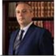 Serio, professionale e metodico. Insegnare è saper trasferire.