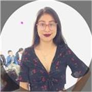 Profesor de español nativo con 3 años de experiencia. 