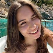 Estudiante de Biología de último curso en la USAL. Ofrezco clases de refuerzo para la ESO, primaria y para profundizar en ciencias
