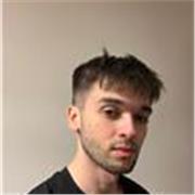 Docente graduado en Educación Primaria, con mención en EF.