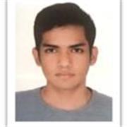 Ingeniero egresado comparte sus conocimientos de Química