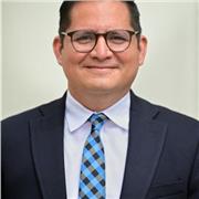 Profesor con experiencia en clases online y presencial