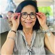 I’m naturally bubbly, easy-going and a friendly that I believe learning Spanish should be enjoyable with relaxed approach 
