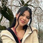 Soy una profesional responsable, empática y paciente, con vocación por el trabajo con niños pequeños. 