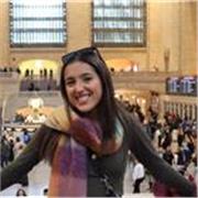 Profesora de inglés, hablante nativa en inglés y español, con nivel C2 acreditado y 7 años de experiencia dando clases