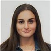 Studentessa universitaria offre ripetizioni con metodo di studio personalizzato per elementari, medie e superiori