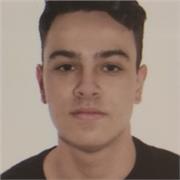 Estudiante de Marketing en la Universidad Rey Juan Carlos ofrece clases de Economía a buen precio