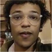 Étudiant en Master (relations internationales) propose des cours de français (FLE) en ligne. Anglais courant.