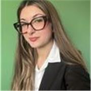 Offro lezioni personalizzate per bambini di elementari e medie in tutte le materie umanistiche, compreso l'inglese.  